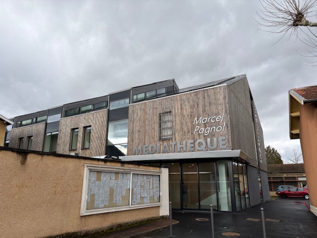 Médiathèque de Chaponnay (rénovation d'un bâtiment existant)