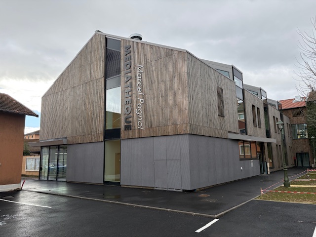 Médiathèque de Chaponnay (rénovation d'un bâtiment existant)